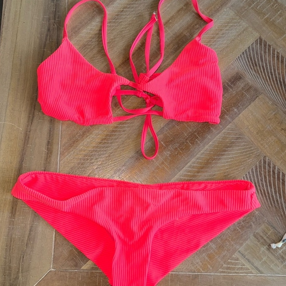 Frankie’s Bikini
